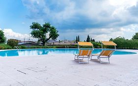 Oleandro Apartment - Featuring A Private Garden And Access To 5 Pools